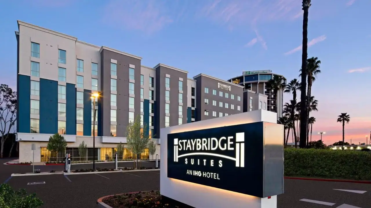 Staybridge Suites Miami International Airport, an IHG Hotel